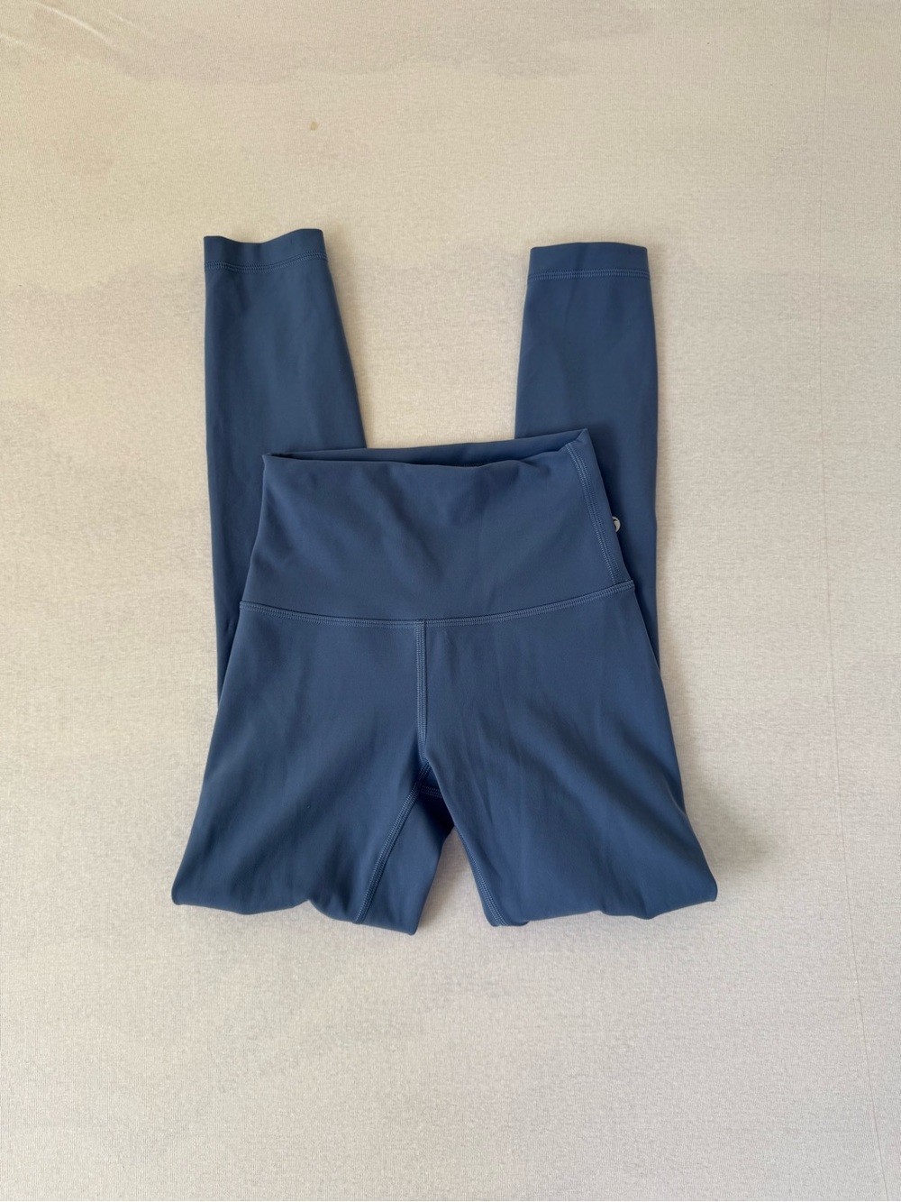 Lululemon Wunder Train High-Rise Tight 25" Size 2